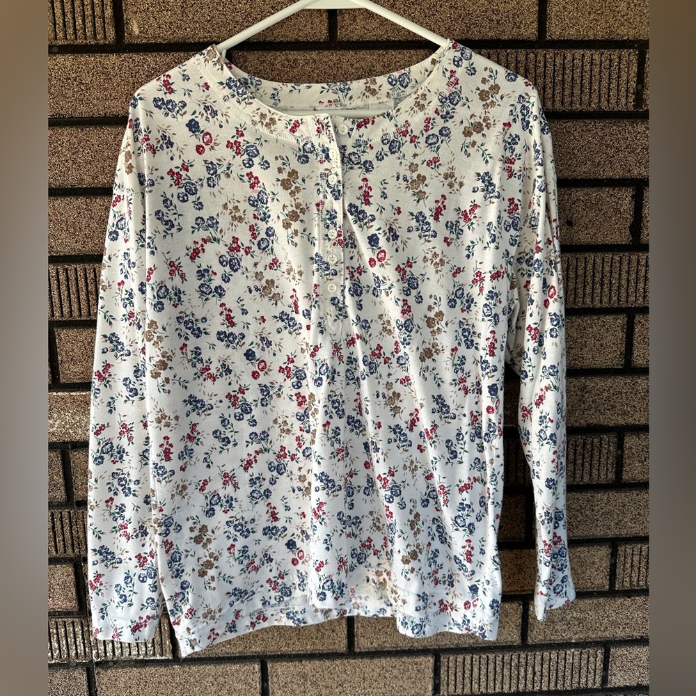 Vintage Floral Long Sleeve Tee Size Small